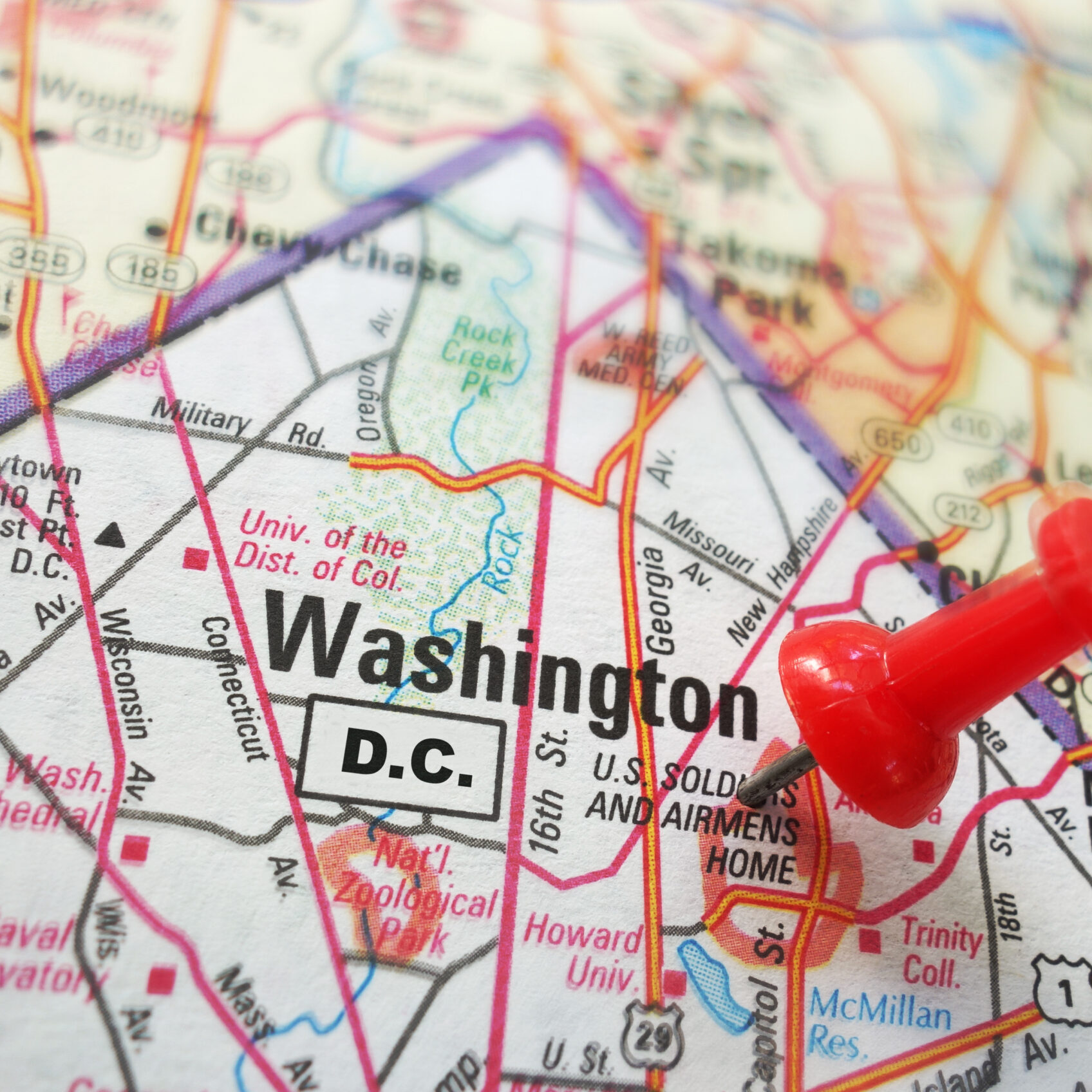 Closeup,Of,A,Map,Of,Washington,Dc,With,Red,Pin
